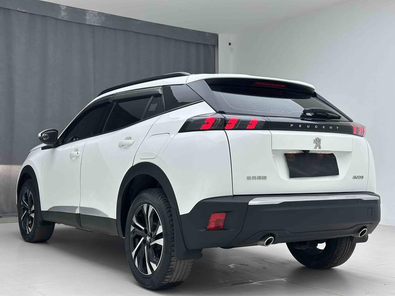 Peugeot 2008, 2022 — фото 4 из 12