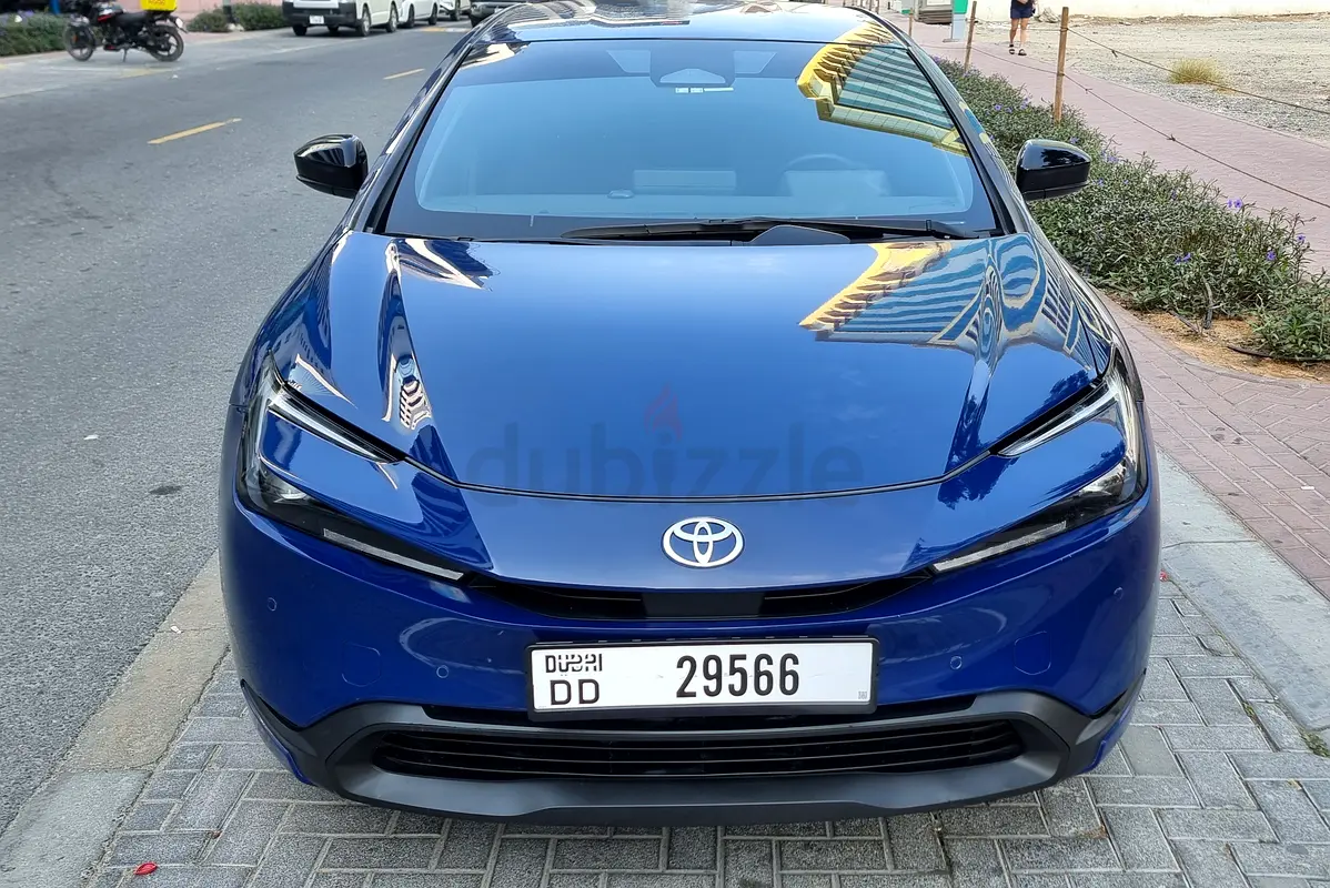 Toyota Prius, 2023 — фото 3 из 8