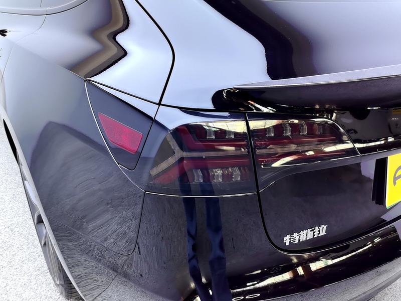 Tesla Model 3, 2022 — фото 10 из 12