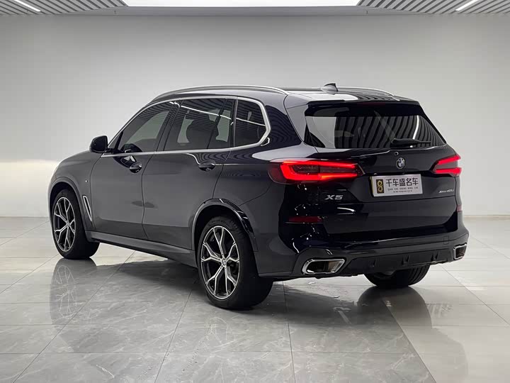 BMW X5, 2023 — фото 4 из 9