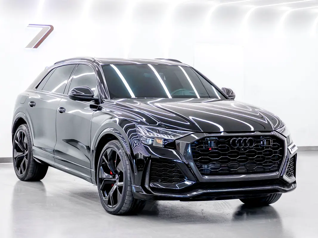 Audi RS Q8, 2024 — фото 2 из 10