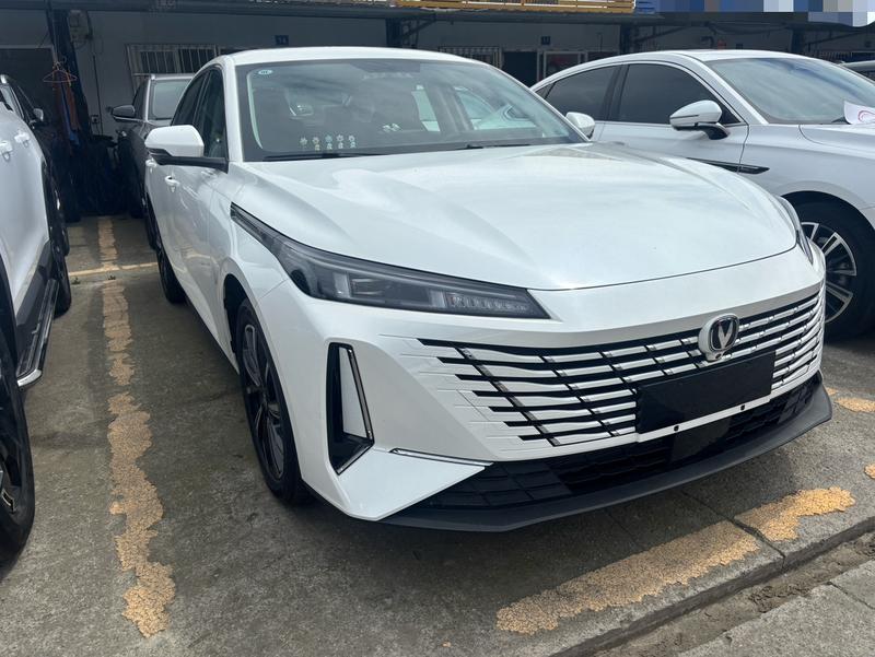 Changan Eado Plus, 2025 — фото 3 из 12