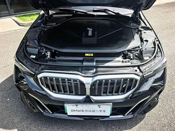BMW i5, 2024 — фото 3 из 9