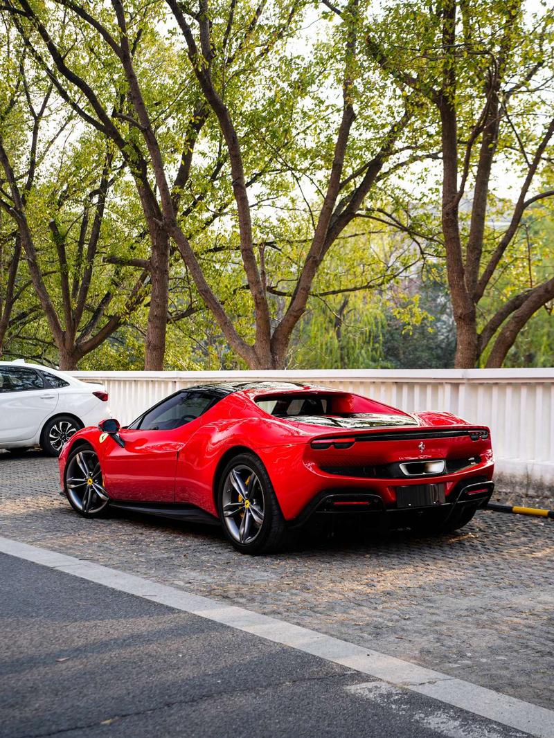 Ferrari 296, 2023 — фото 4 из 10