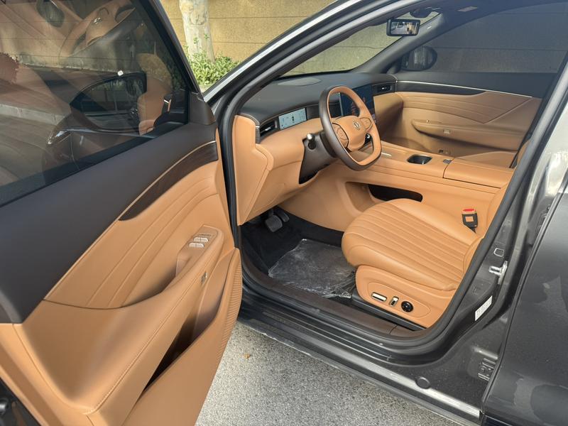 Dongfeng Aeolus L8, 2025 — фото 8 из 12