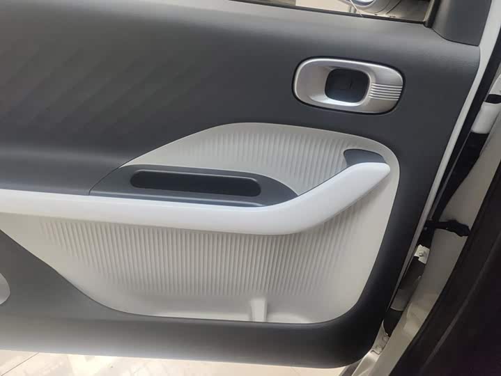 Geely Galaxy Panda Mini, 2026 — фото 7 из 9
