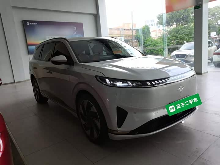 Dongfeng Yipai eπ 008, 2024 — фото 4 из 9