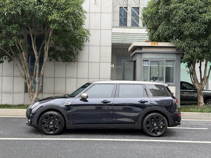 Mini Clubman, 2023 — фото 3 из 11