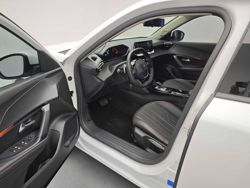Peugeot 2008, 2023 — фото 12 из 12
