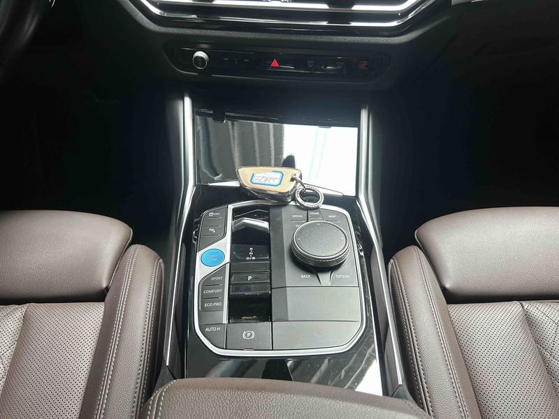 BMW i3, 2022 — фото 10 из 12