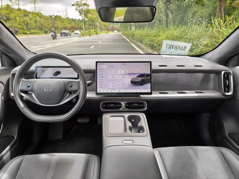 Leapmotor Lafa5, 2025 — фото 6 из 9