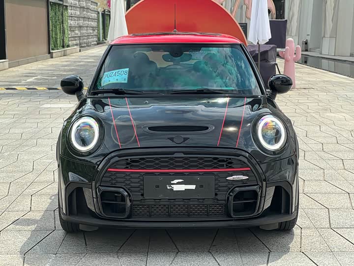 Mini Mini JCW, 2022 — фото 2 из 9