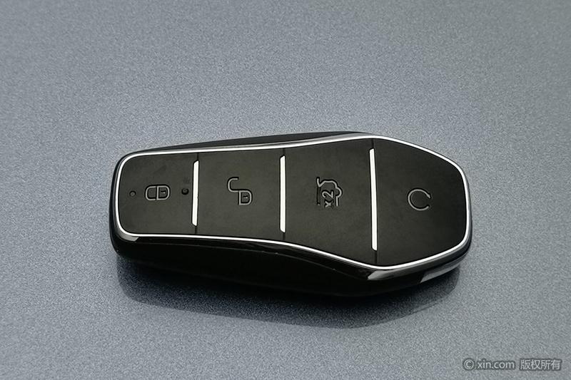 BYD Seal 05 DM-i Hybrid, 2025 — фото 7 из 12