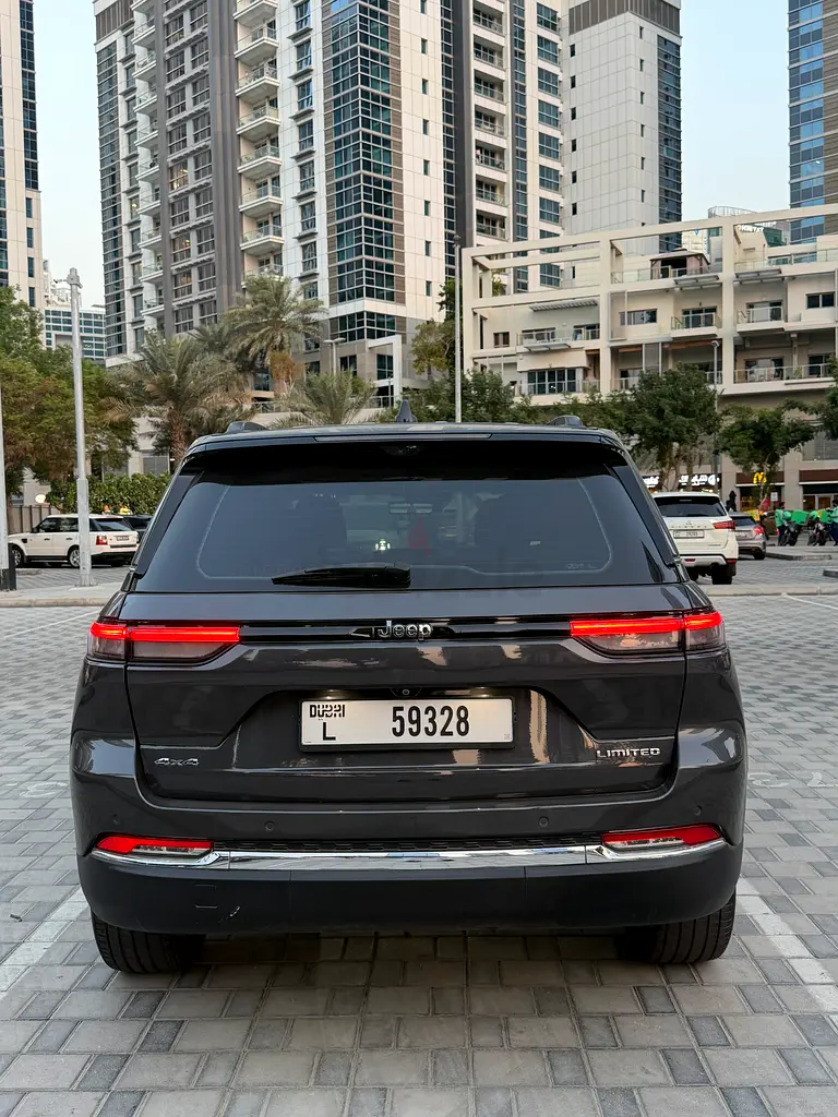 Jeep Grand Cherokee, 2023 — фото 4 из 9