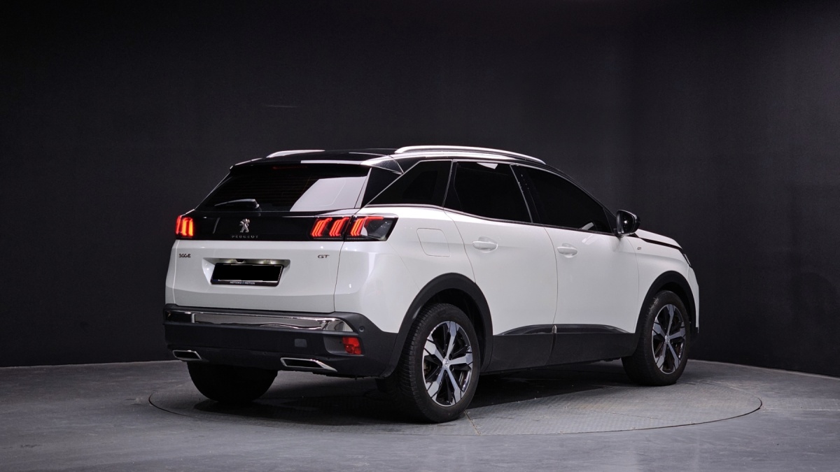Peugeot 3008, 2021 — фото 2 из 12