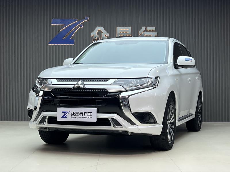 Mitsubishi Outlander, 2023 — купить в Липецке под ключ