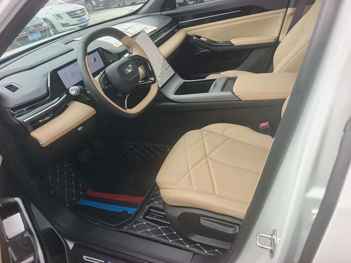 Geely Galaxy L6, 2023 — фото 6 из 9