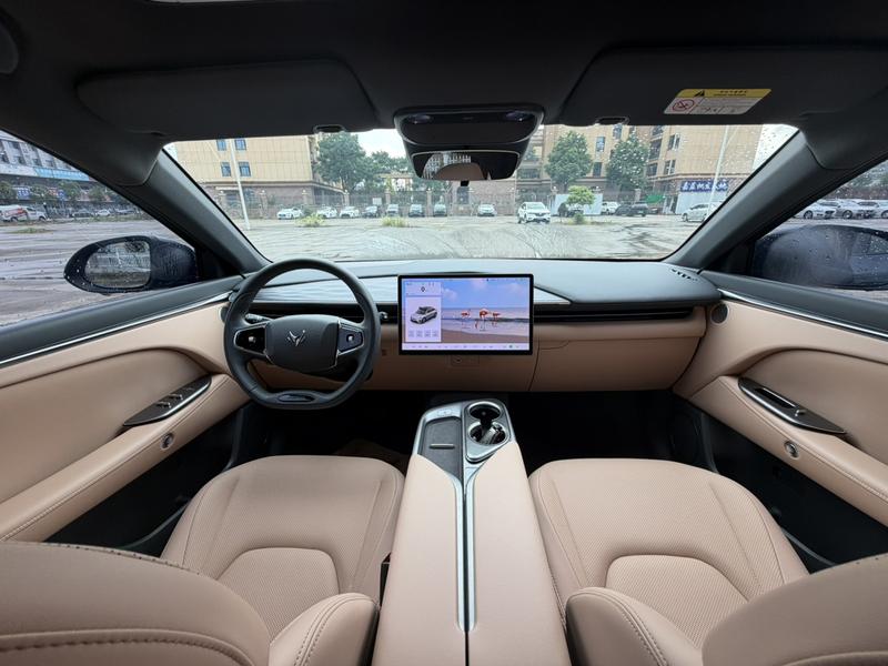BAIC Arcfox Alpha T5, 2025 — фото 9 из 12