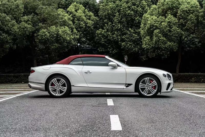 Bentley Continental GT, 2023 — фото 4 из 7