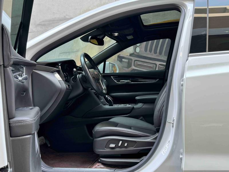 Cadillac XT5, 2022 — фото 9 из 11