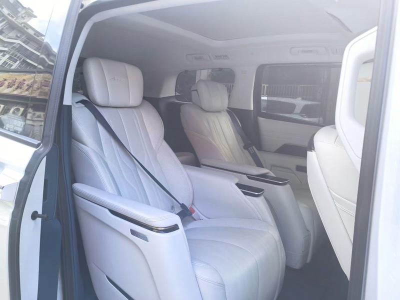 Buick GL8 Century, 2022 — фото 8 из 10