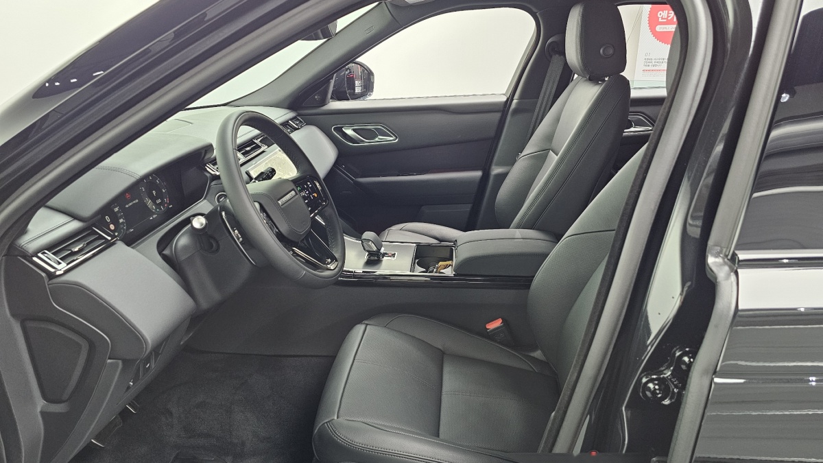 Land Rover Range Rover Velar, 2025 — фото 3 из 12