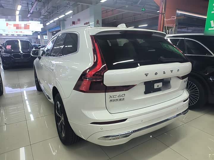 Volvo XC60, 2026 — фото 5 из 9
