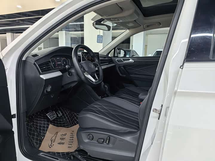 Volkswagen Tiguan L Pro, 2022 — фото 8 из 9