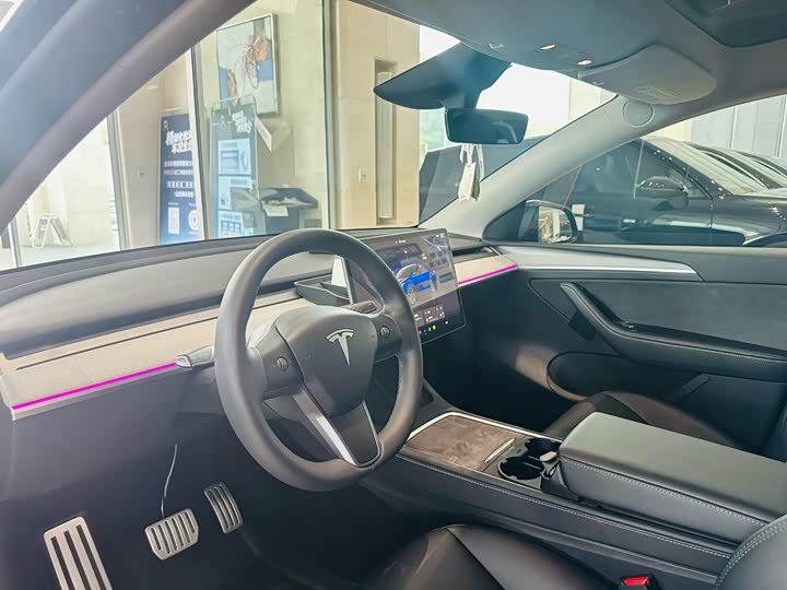 Tesla Model Y, 2024 — фото 5 из 9