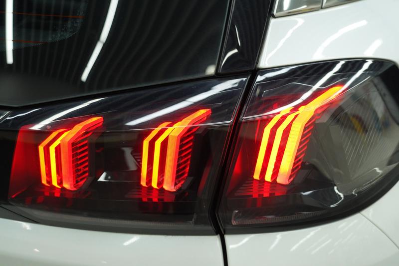 Peugeot 5008, 2022 — фото 8 из 12