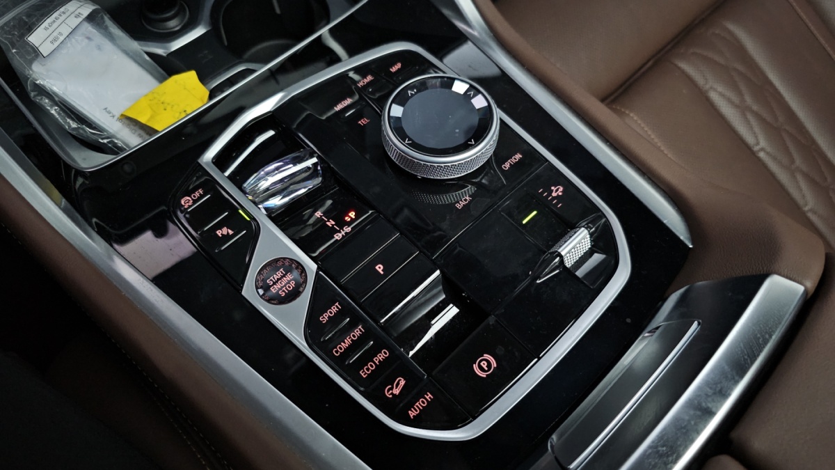BMW X6, 2025 — фото 8 из 12