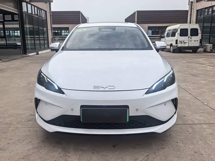 BYD Seal 05 DM-i Hybrid, 2024 — фото 7 из 9