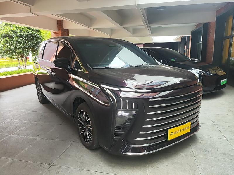 Dongfeng Forthing Xinghai V9, 2026 — фото 3 из 12