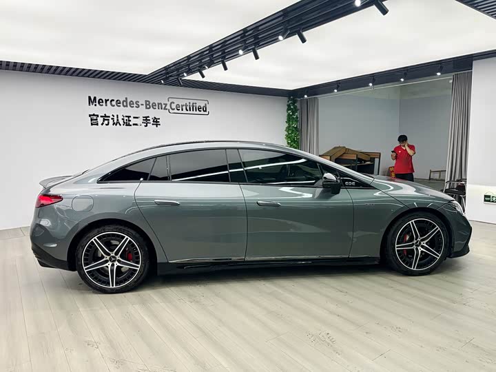 Mercedes-Benz EQE AMG, 2023 — фото 6 из 9
