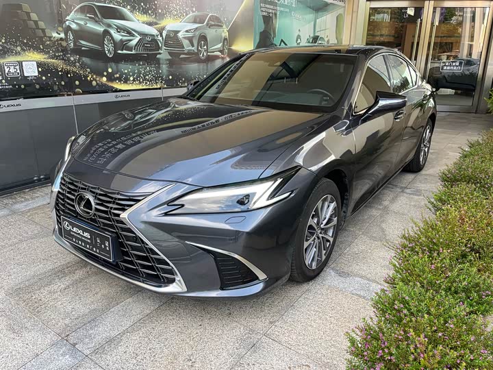 Lexus ES, 2024 — купить в Смоленске под ключ