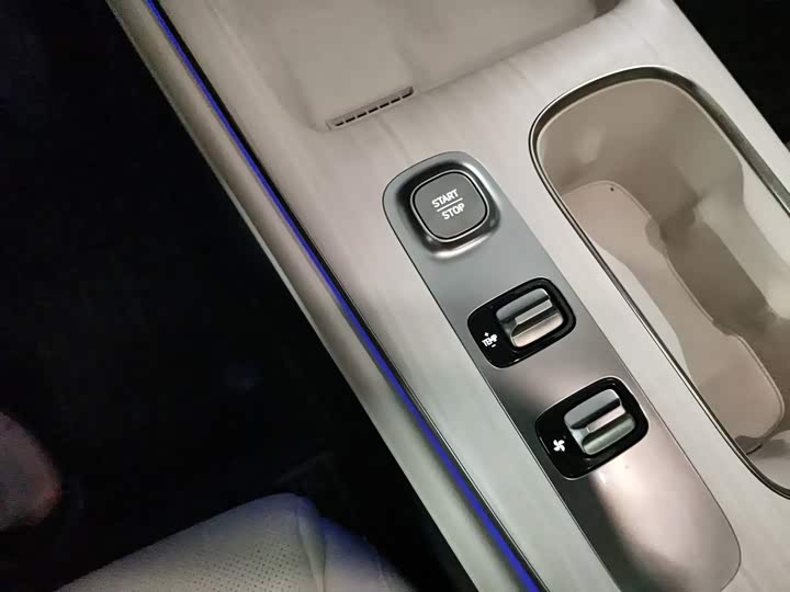 Xiaomi SU7, 2025 — фото 9 из 9