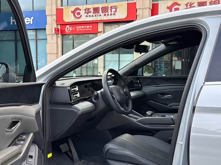 BYD Qin L, 2024 — фото 3 из 9