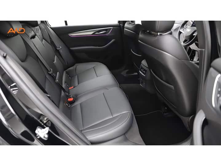 Cadillac CT5, 2024 — фото 8 из 9