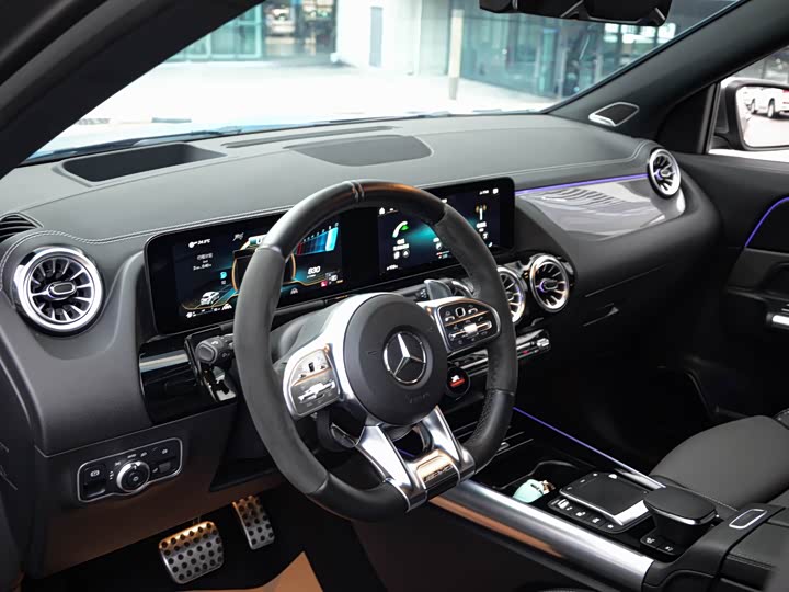 Mercedes-Benz GLA-Class AMG, 2022 — фото 9 из 9