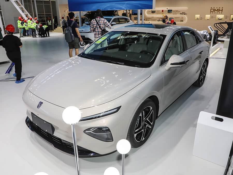 Roewe D7, 2026 — купить в Москве под ключ