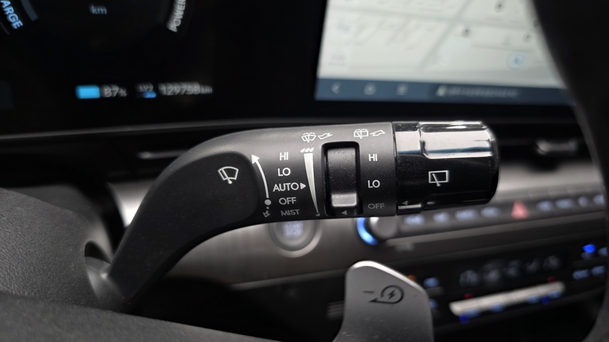 Hyundai Kona, 2023 — фото 10 из 12
