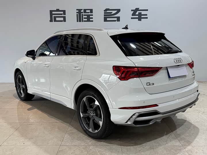 Audi Q3, 2023 — фото 6 из 9