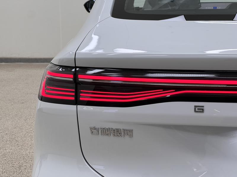 Geely Galaxy A7, 2026 — фото 8 из 12