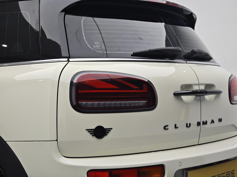 Mini Clubman, 2022 — фото 10 из 12