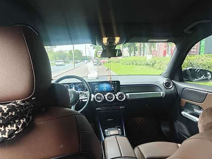 Mercedes-Benz GLB-Class, 2023 — фото 6 из 9