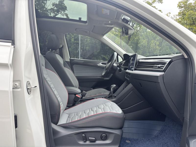 Volkswagen Tiguan L Pro, 2022 — фото 9 из 11