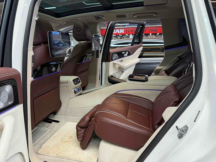 Mercedes-Benz Maybach GLS, 2022 — фото 9 из 9