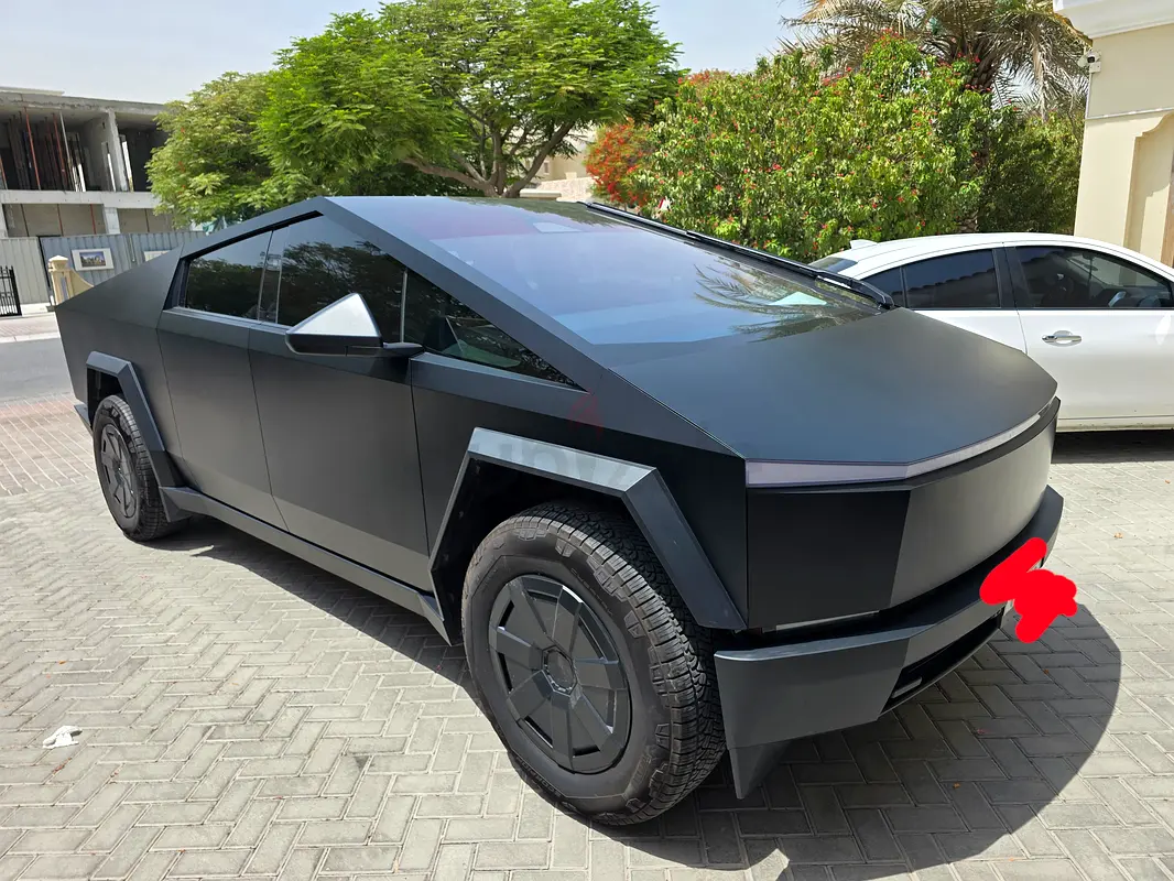 Tesla Cybertruck, 2026