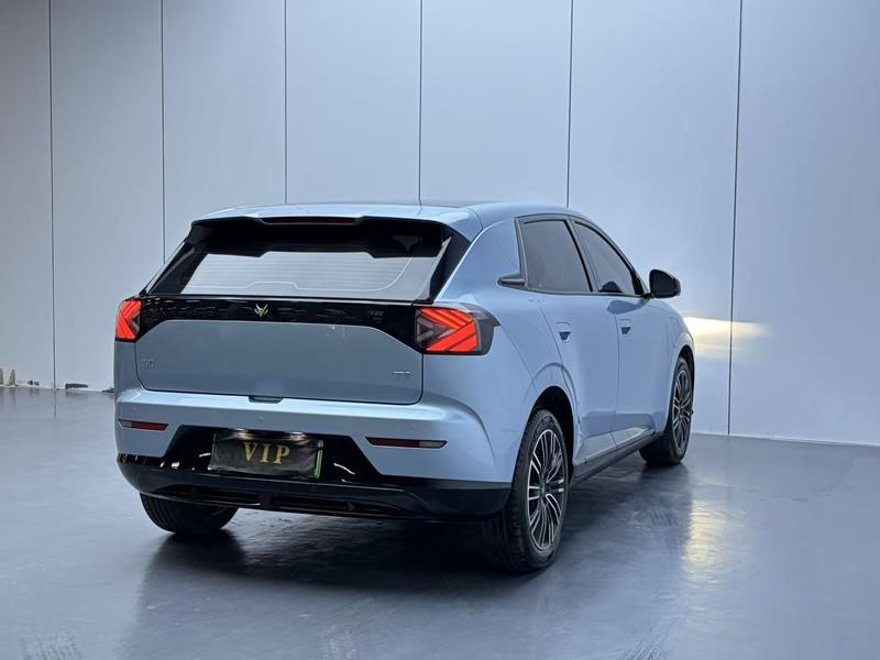 BAIC Arcfox T1, 2025 — фото 6 из 10