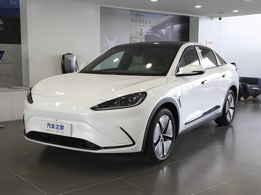 BAIC Arcfox Alpha S6, 2026 — купить в Тольятти под ключ